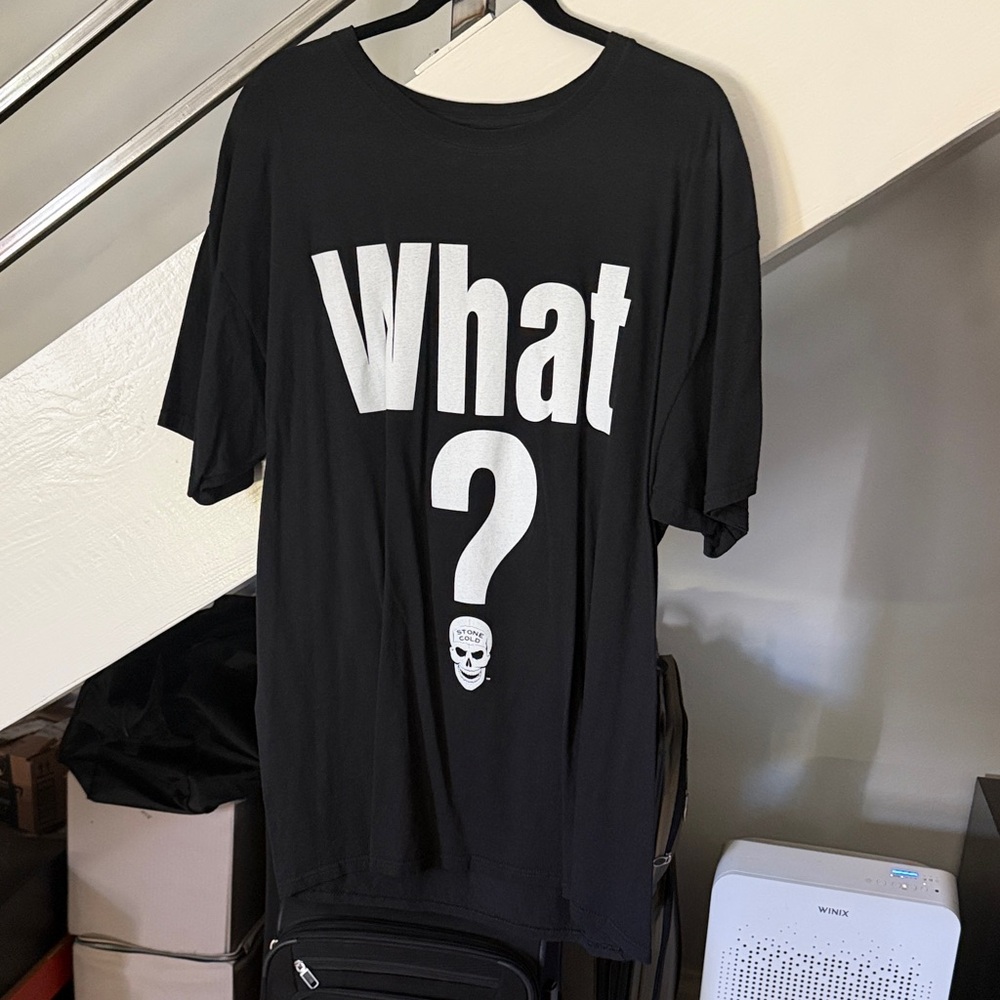 Stone Cold Steve Austin “What?” Shirt with the skull logo on the back.